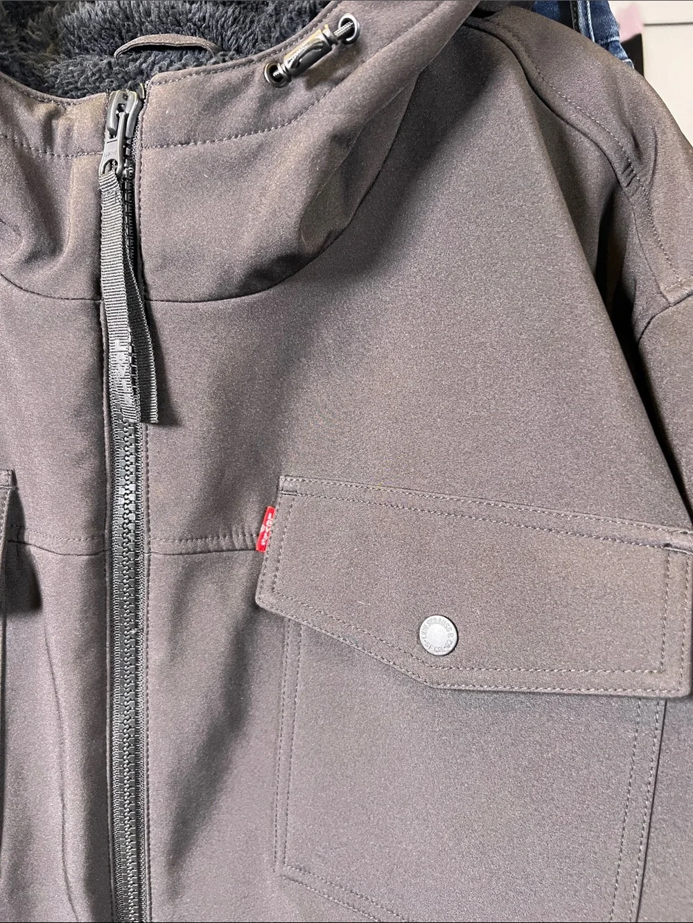 Levi’s 4XL black hooded utility jacket